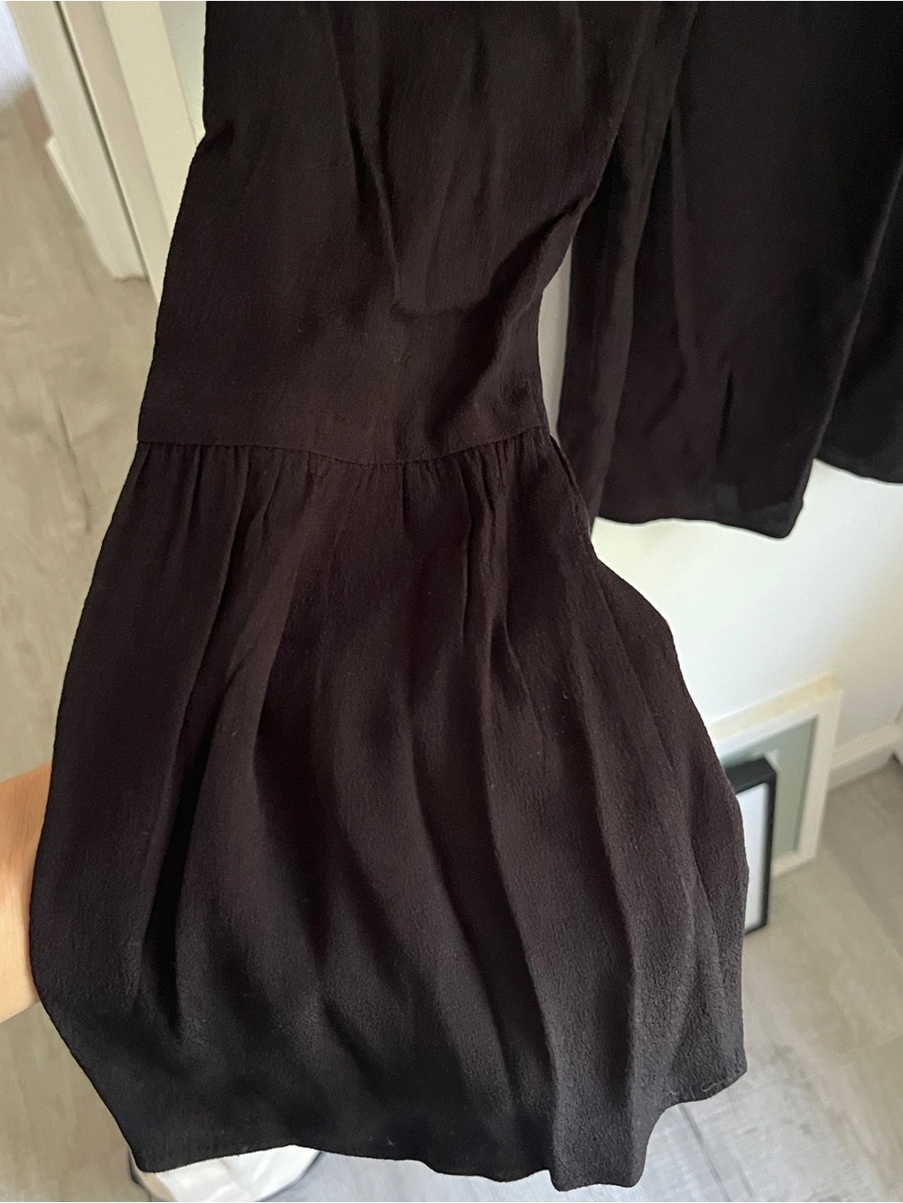Daniel Rainn black blouse bell sleeves long tunic style size small like new - Picture 4 of 6